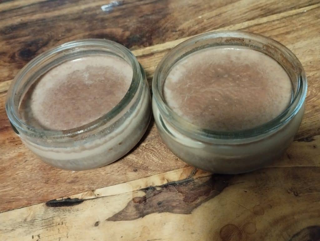 photo des crèmes dessert au chocolat